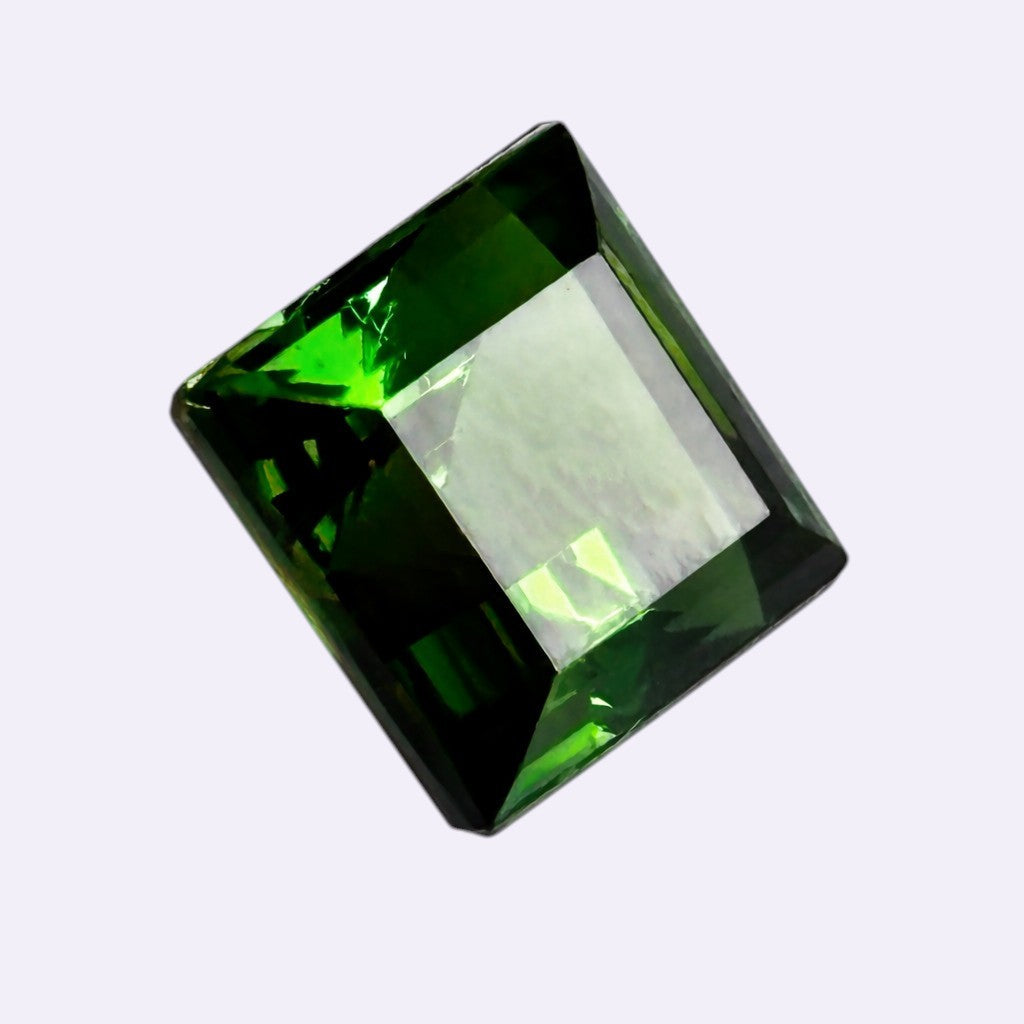 Natürlicher Turmalin – 3,40 ct | Quadratischer Step Cut | Intensiv Grün