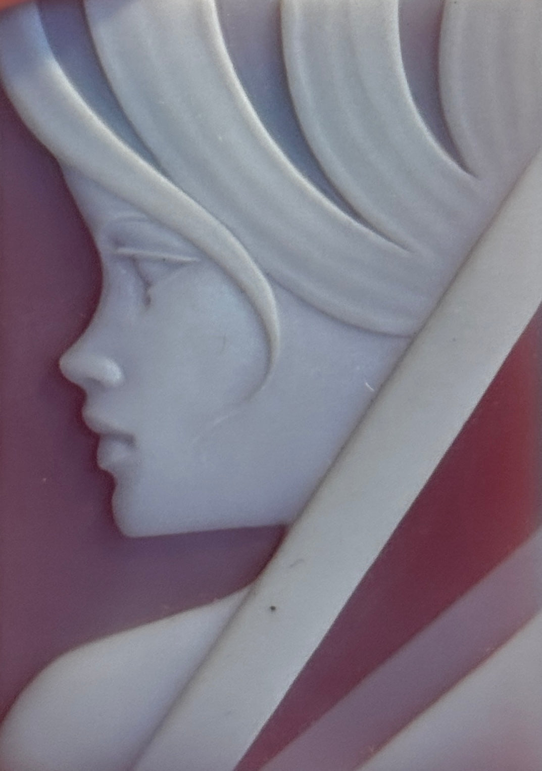 Gemme / Lagenstein rechteckig 'Frauenkopf' – 25 × 35 mm Künstler: Jürgen Reinhardt