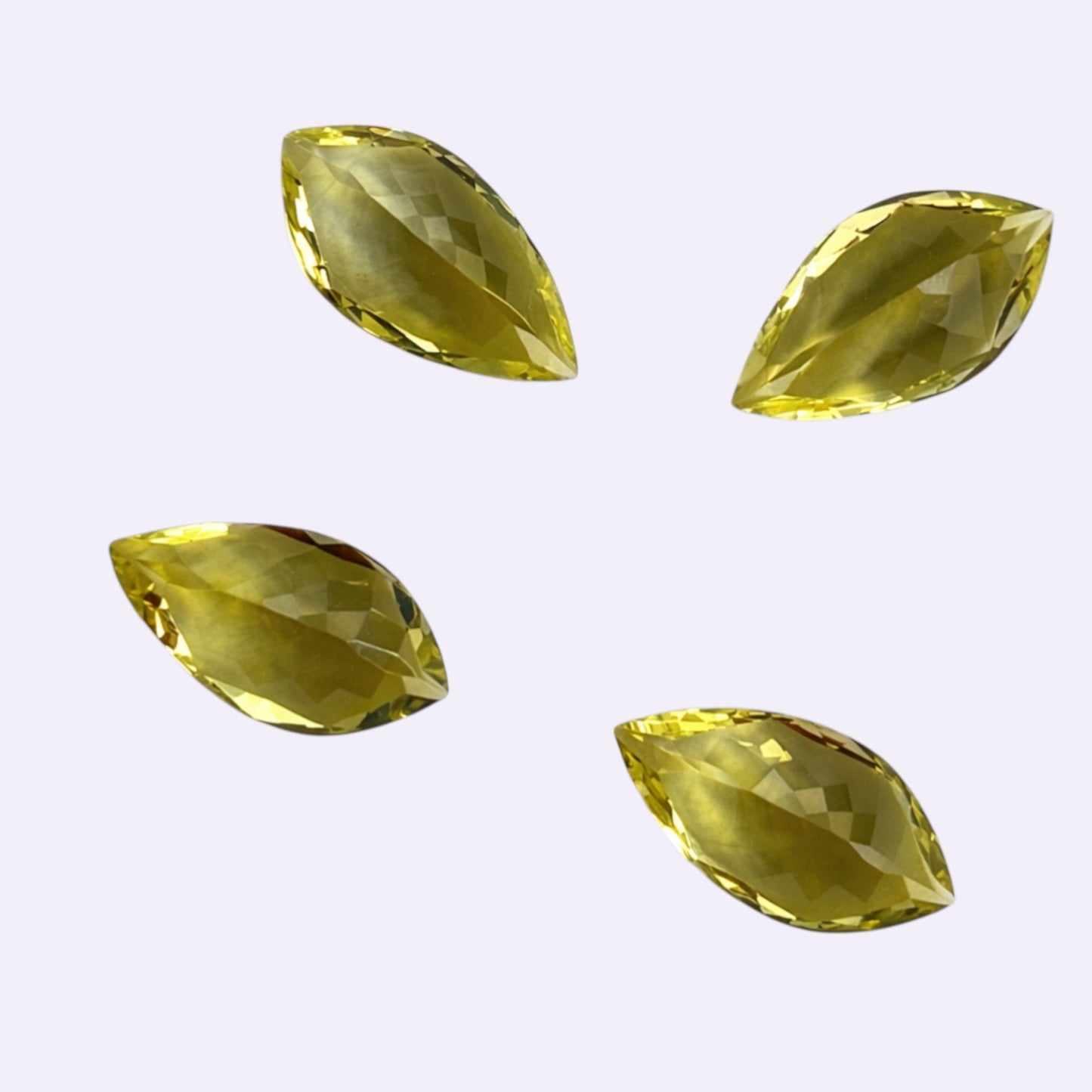 Natürlicher Lemonquarz - ca. 4,10 ct | Spitzer Tropfenschliff | Zitronengelb