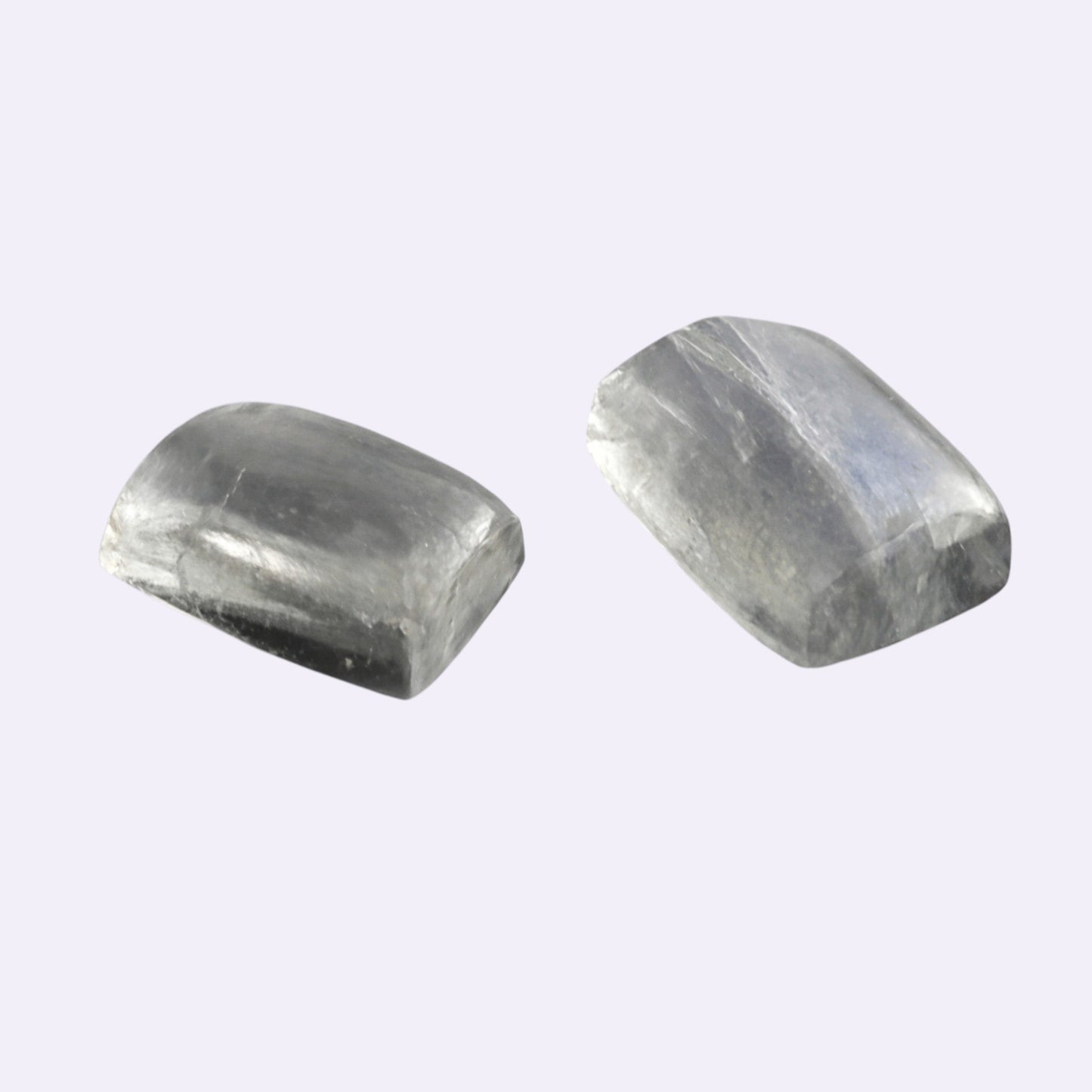 Natürlicher Mondstein – Paar | 0,94 ct / 0,78 ct | Tonnenförmiger Cabochon | Weißlich-Transluzent