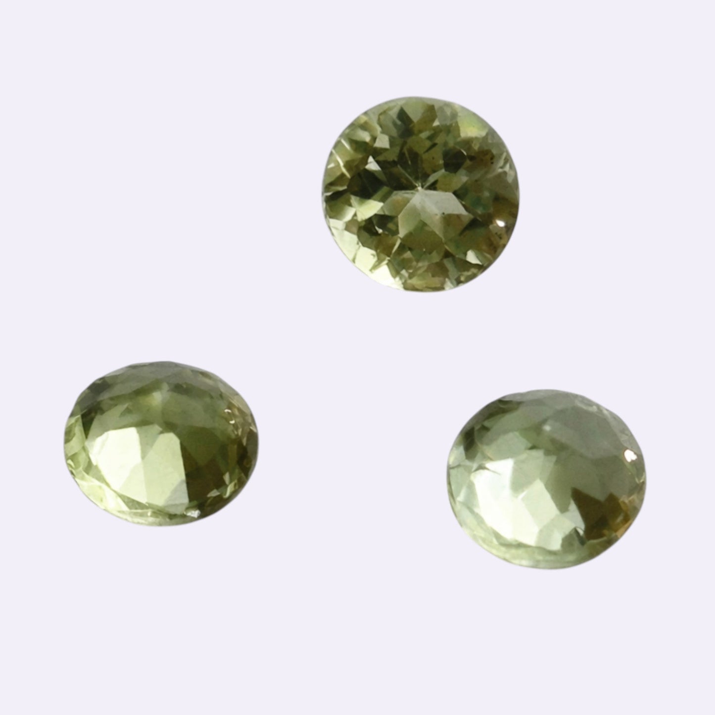 Natürlicher Peridot - ca. 0,11 ct | Rund | Hellgrün