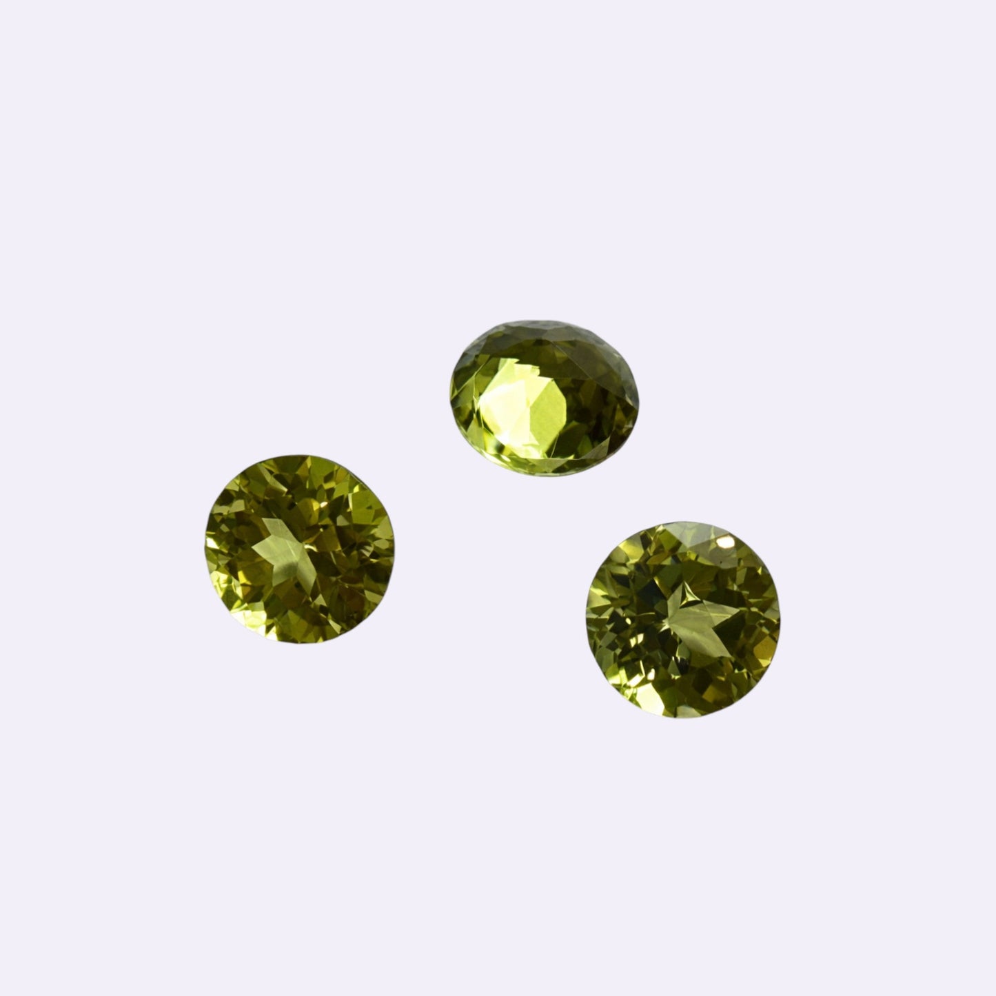 Natürlicher Peridot – ca. 0,24 ct | Rund | Hellgrün