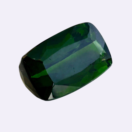 Natürlicher Turmalin – 4,84 ct | Rechteckiger Cushion | Tiefgrün