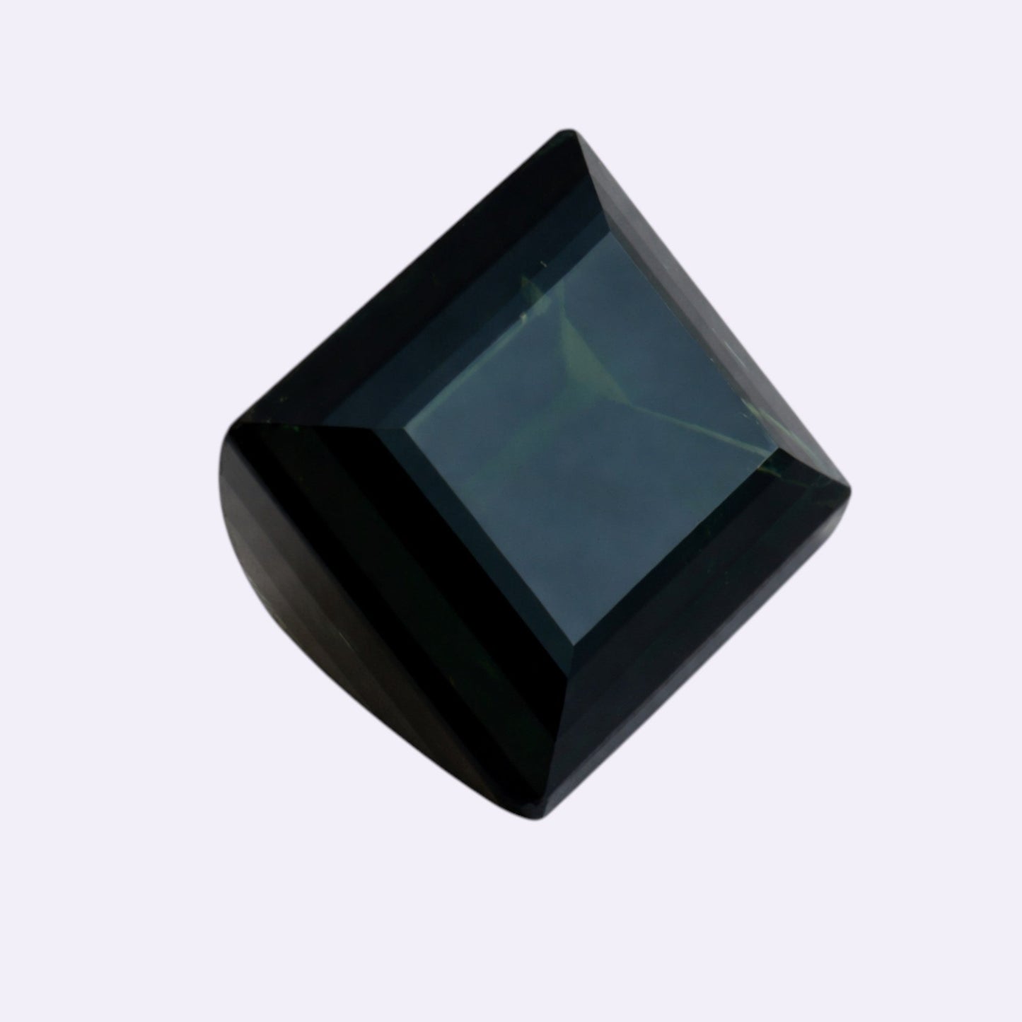 Natürlicher Turmalin – 10,77 ct | Square Cut | Tiefgrün
