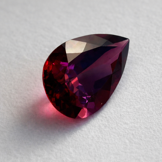 Natürlicher Turmalin – 2,88 ct | Pear Cut | Intensiv Pink