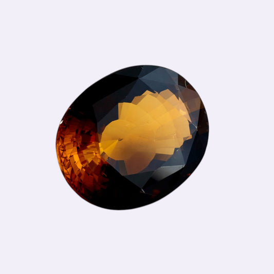 Natürlicher Turmalin – 8,61 ct | Oval | Fancy Color (Rotbraun-Bernstein-Honigfarben)