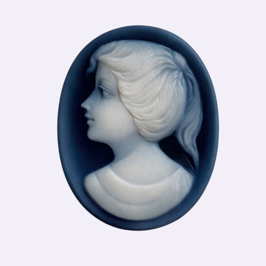 Gemme / Achat oval 'Mädchenkopf' – 22 × 28 mm Künstler: Jürgen Reinhardt
