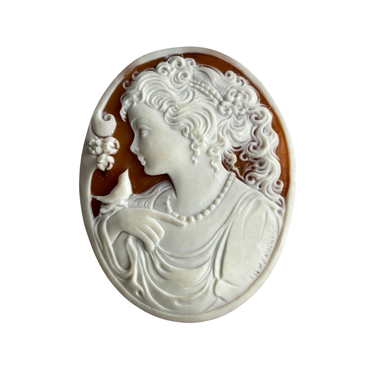 Oval cameo/shell 'Woman with Bird' – 50 × 65 mm, flat convex, low domed 