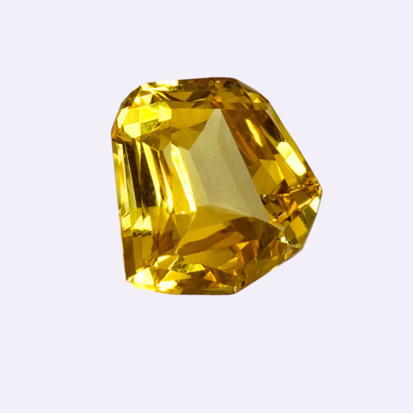 Natürlicher Goldberyll – 1,39 ct | Polygonschliff asymmetrisch facettiert | Gelb