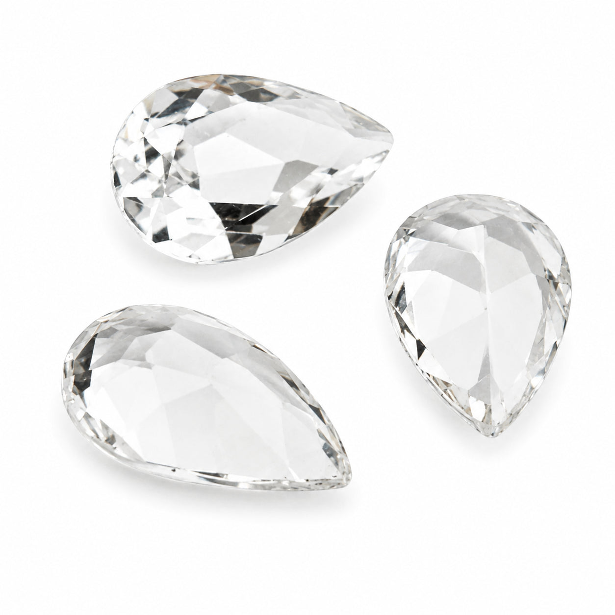 Natürlicher Bergkristall - 4,23 ct | Tropfenschliff, facettiert | Farblos