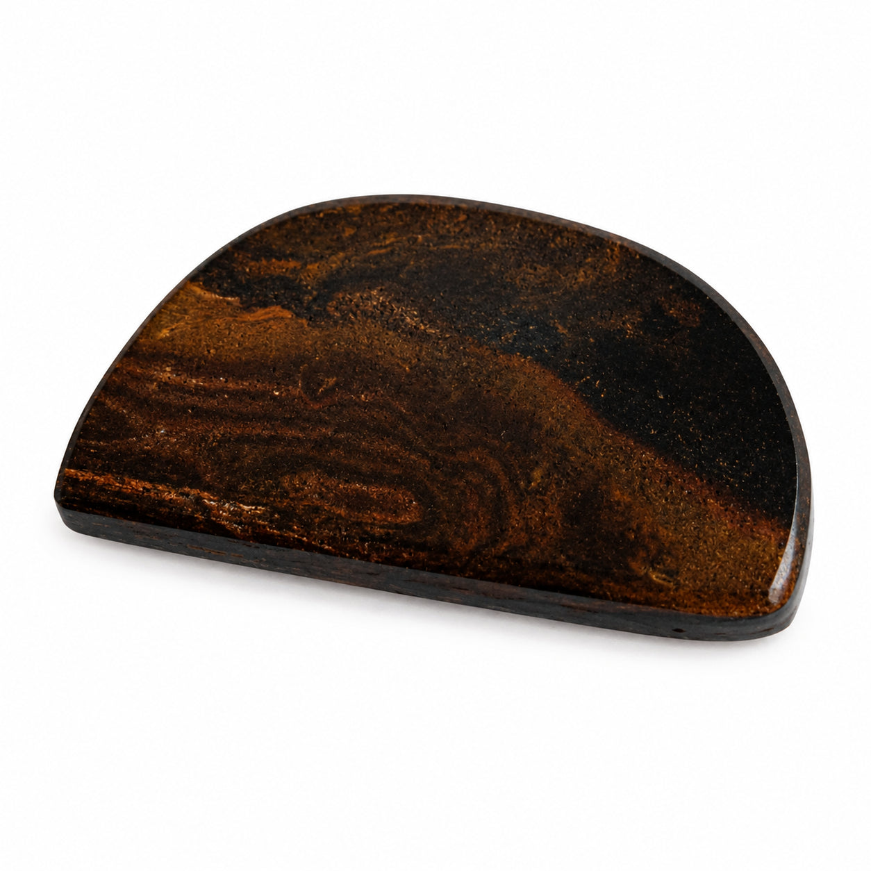 Natürlicher Boulder-Opal – 31,81 ct | Fantasieform | Dunkelbraun mit kupferbrauner Zeichnung und grün-blauem Farbspiel