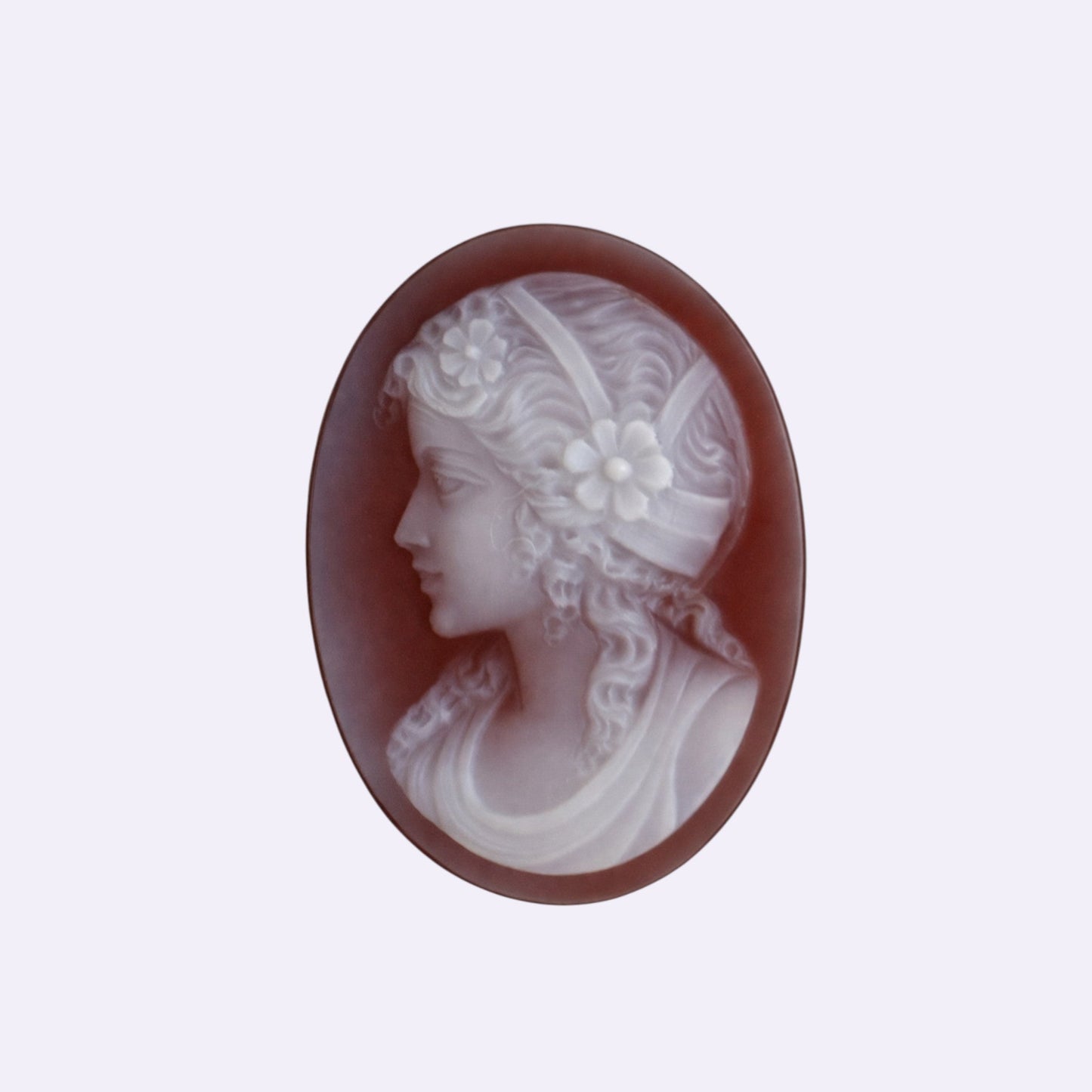Gemme Lagenstein „Frauenkopf“ oval – 14 × 19 mm Künstler: Jürgen Reinhardt