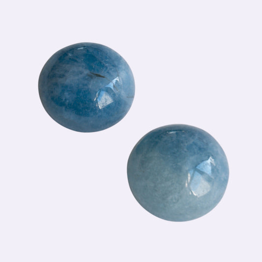 Natürliches Aquamarin-Paar– 23,3 ct & 24,3 ct | Round Cabochon | Mittel- bis Hellblau