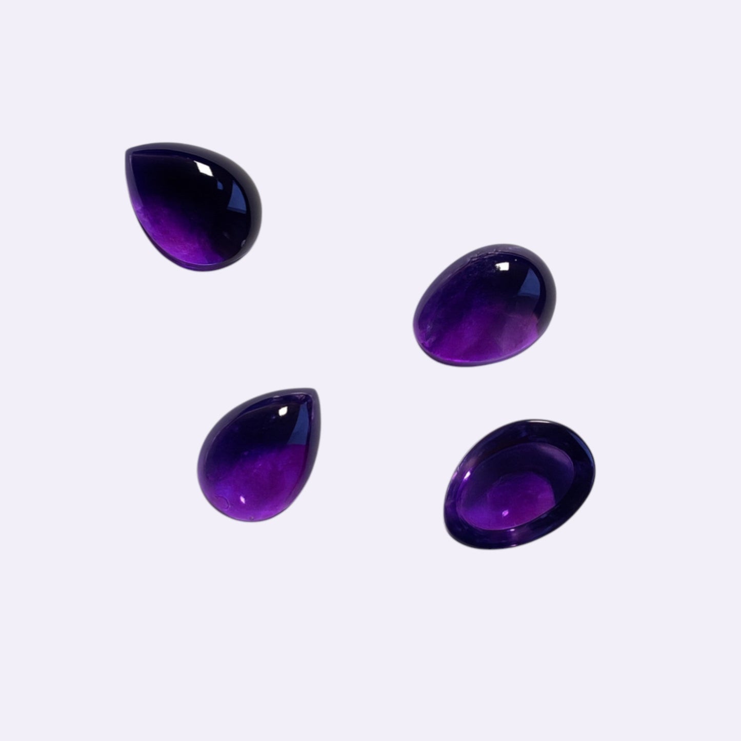 Natürlicher Amethyst - 8 x 6 mm | Tropfenförmiger Cabochon | Violett