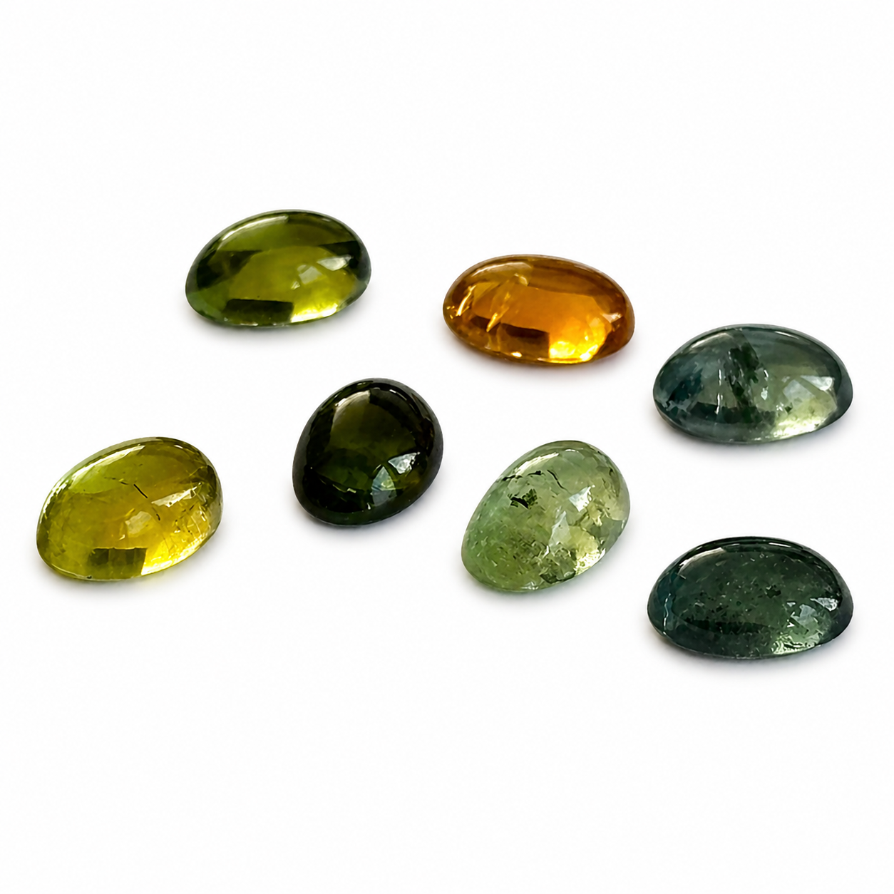 Natürlicher Turmalin - ca. 0,49 ct | Oval Cabochon | Diverse Farben