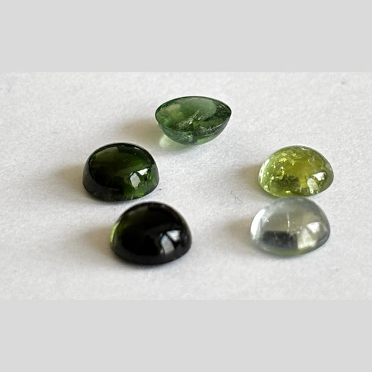 Natürlicher Turmalin - ca. 0,50 ct | Round Cabochon | Grün