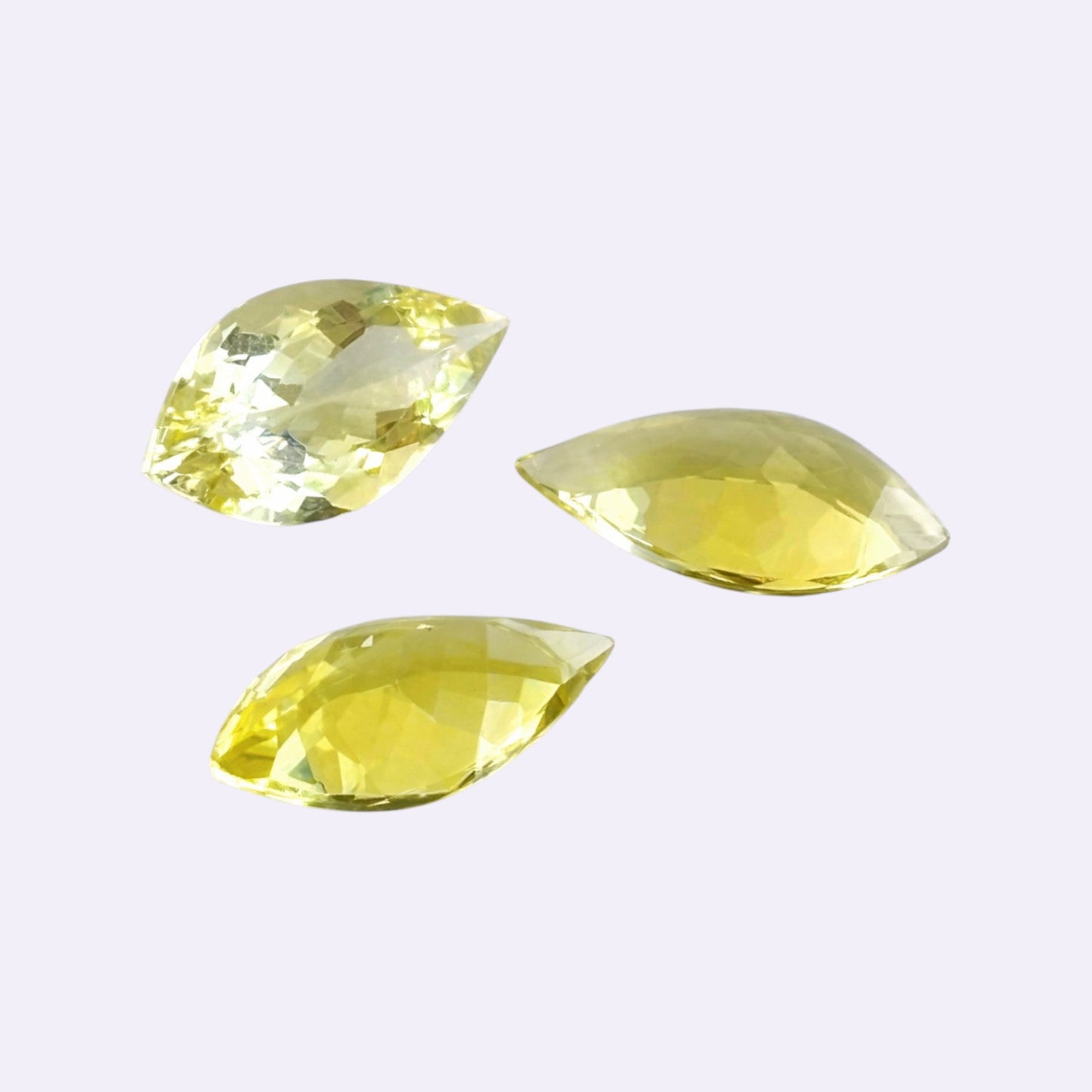 Natürlicher Lemonquarz – ca. 6,00 ct | Spitzer Tropfenschliff | Gelbgrün bis Zitronengelb