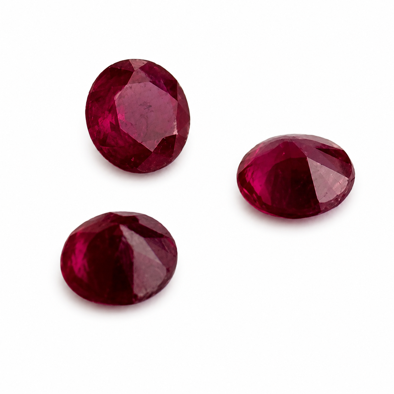 Natürlicher Rubin – ca. 0,12 ct | Rund facettiert | Purpurrot | erhitzt