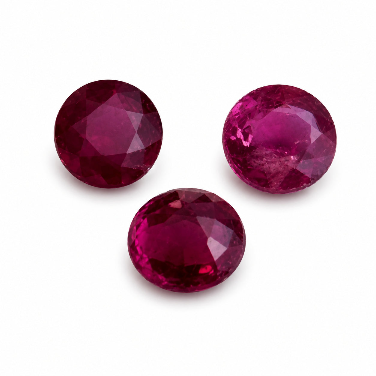 Natürlicher Rubin - ca. 0,18 ct | Rund facettiert | Tiefes Purpurrot