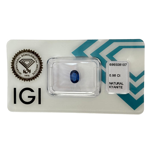 Natürlicher tiefblauer Kyanit, oval Mixed Cut, 0,98 ct, zertifizierter Edelstein für hochwertigen Schmuck.