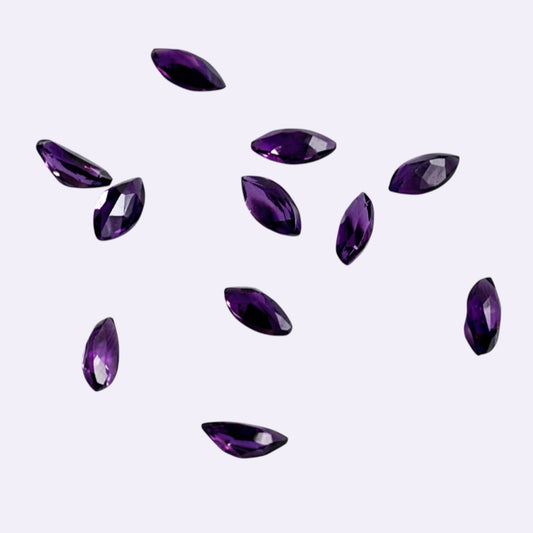 Natürlicher Amethyst - ca. 6,5 x 3,0 mm | Navette | Violett