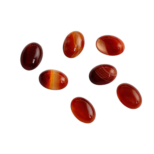 Natürlicher Achat – ca. 5,60 ct | Oval Cabochon | Rot- bis Orangetöne
