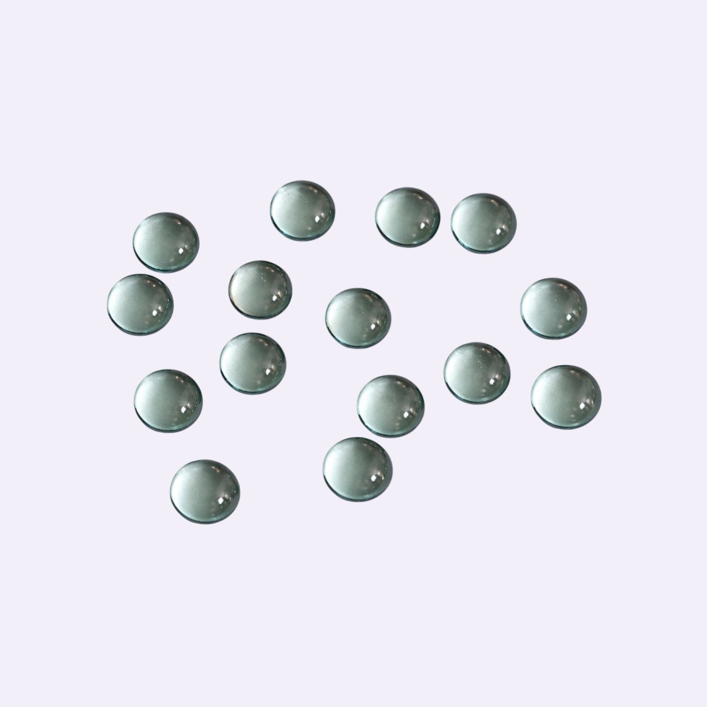 Natürlicher Apatit – 0,23 ct / Stück | Round Cabochon | Zartes Grünlich-Blau | Set aus 15 Stück