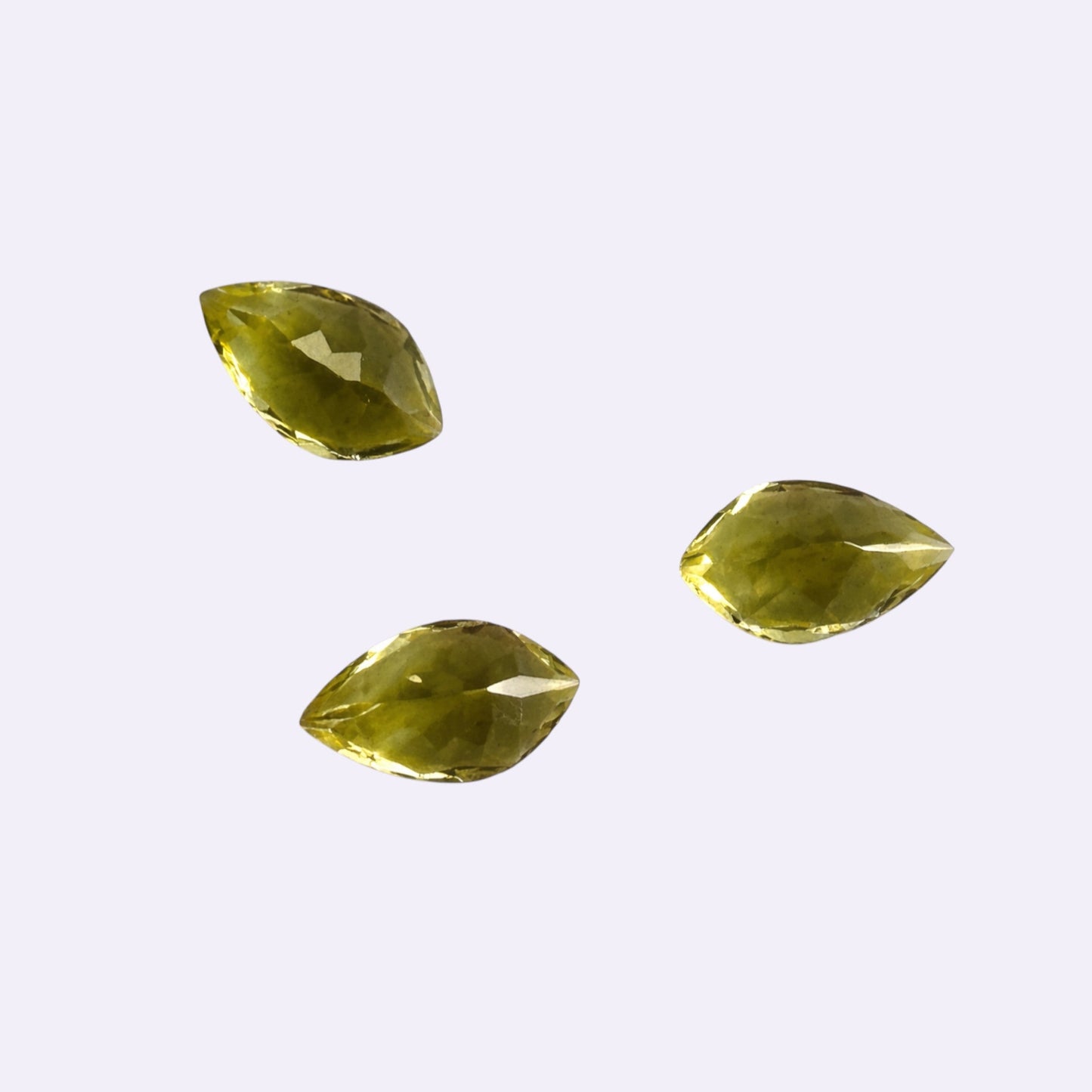 Natürlicher Lemonquarz - 1,40 ct | Spitzer Tropfenschliff | Zitronengelb