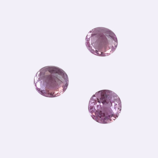 Natürlicher Saphir – 0,33 ct | Rund facettiert | Rosa