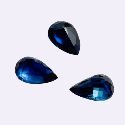 Natürlicher Saphir – ca. 0,55 ct | Tropfenform | Tiefblau