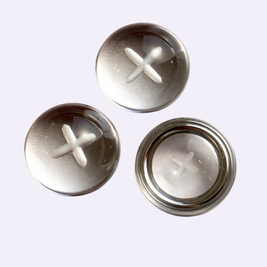 Natürlicher Bergkristall – ca. 20 ct | Round Cabochon | Klar mit innen graviertem Kreuz