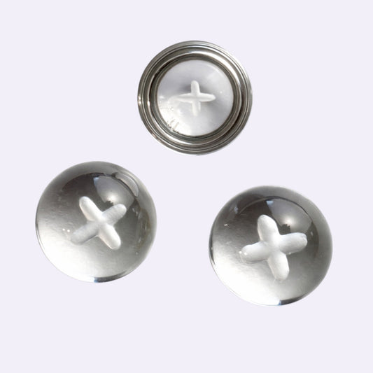 Natürlicher Bergkristall – ca. 4,10 ct | Round Cabochon | Klar mit rückseitiger Kreuzgravur