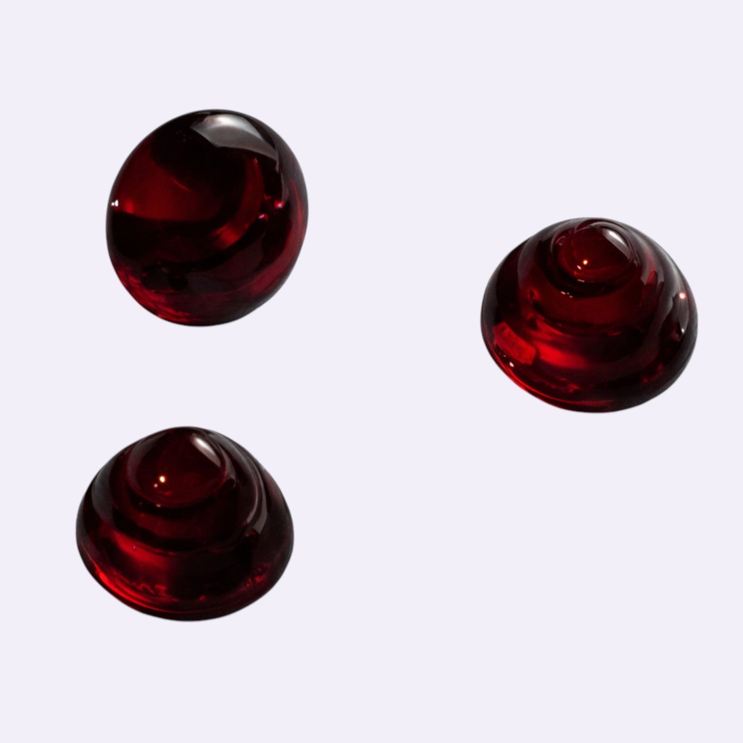 Natürlicher Granat – ca. 1,32 ct | Spiral Flower Cut | Dunkelrot
