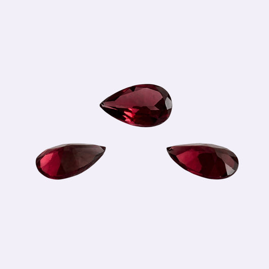 Natürlicher Granat – 0,60 ct | Tropfenform | Rot