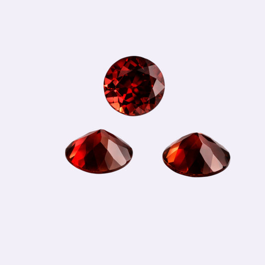 Natürlicher Granat – 0,03 ct | Rund | Rotbraun