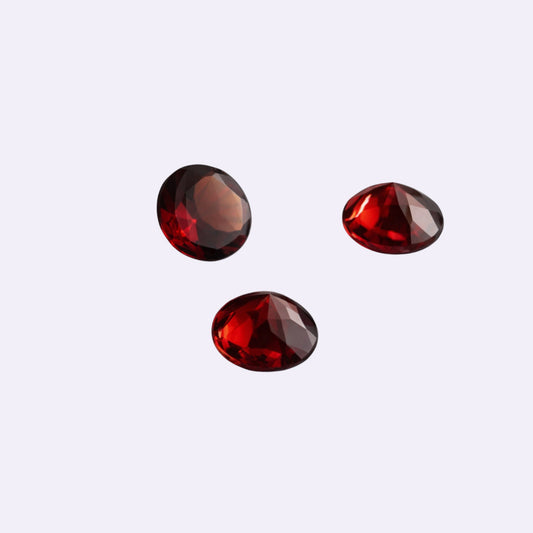 Natürlicher Granat – 0,15 ct | Rund Buff-Top | Rot