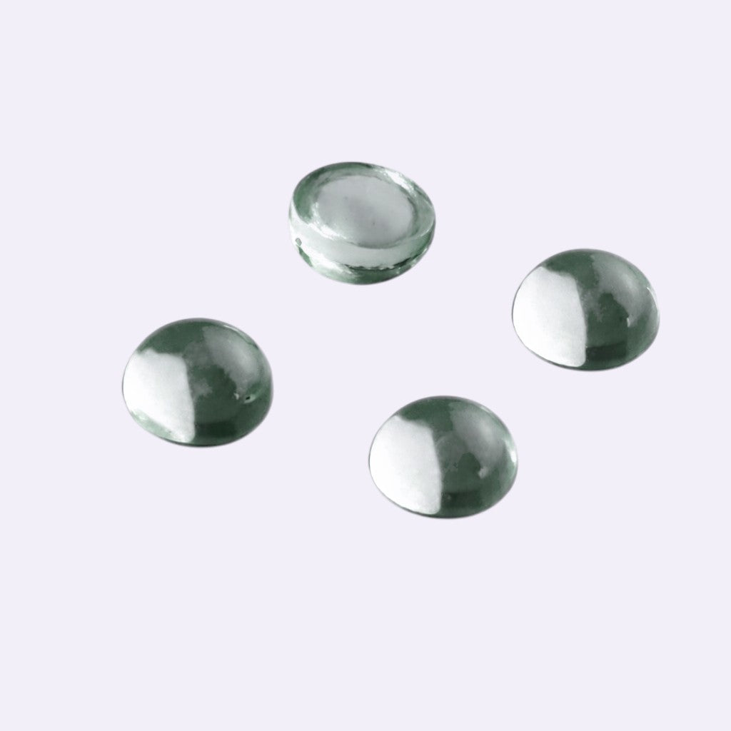 Natürlicher Apatit – ca. 0,09 ct | Round Cabochon | Zart Aquagrün