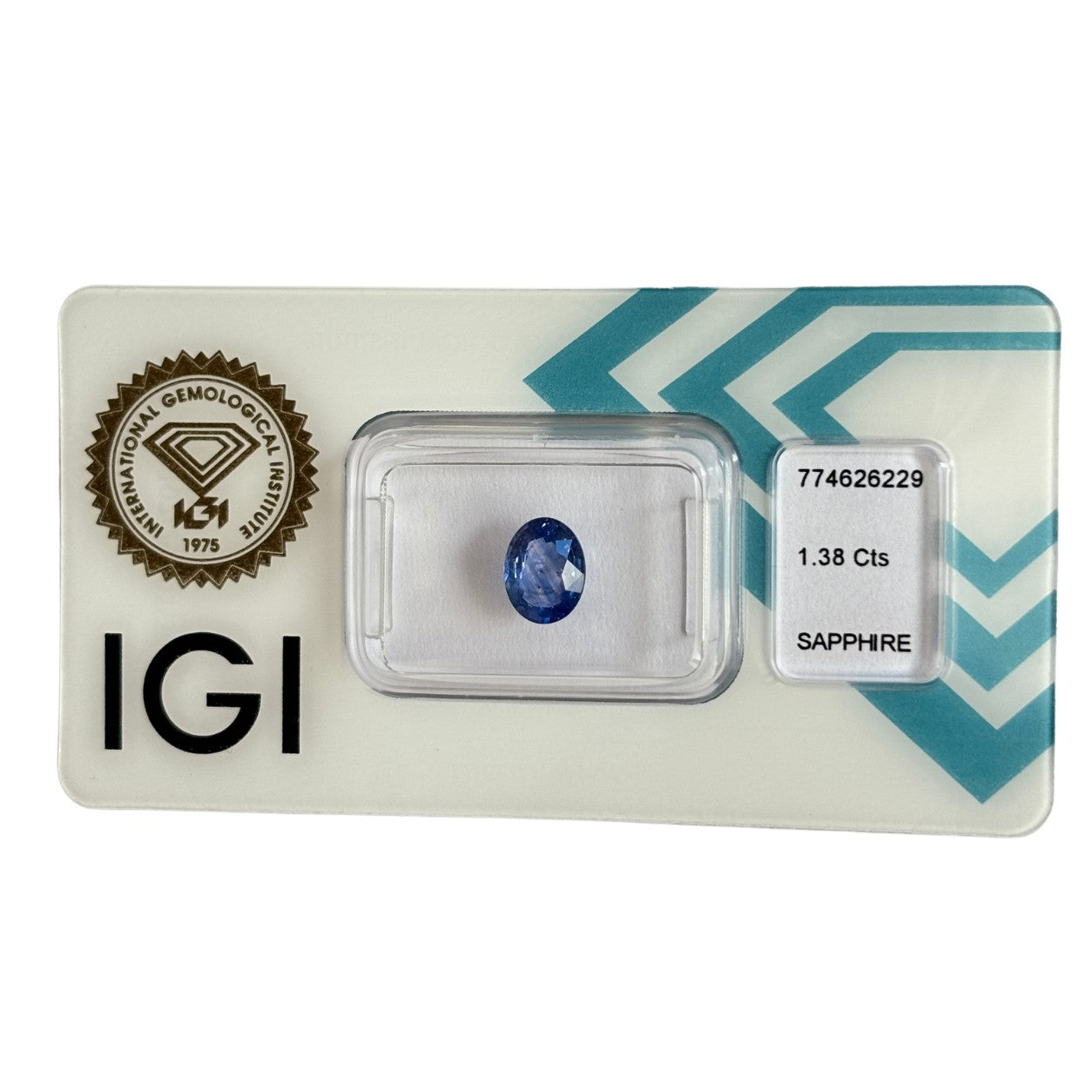 Natürlicher blauer Saphir, Oval Mixed Cut, 1,38 ct, zertifizierter Edelstein für hochwertigen Schmuck.