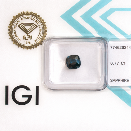 Natürlicher Saphir – 0,77 ct | Square Cushion Mixed Cut | Tiefblau