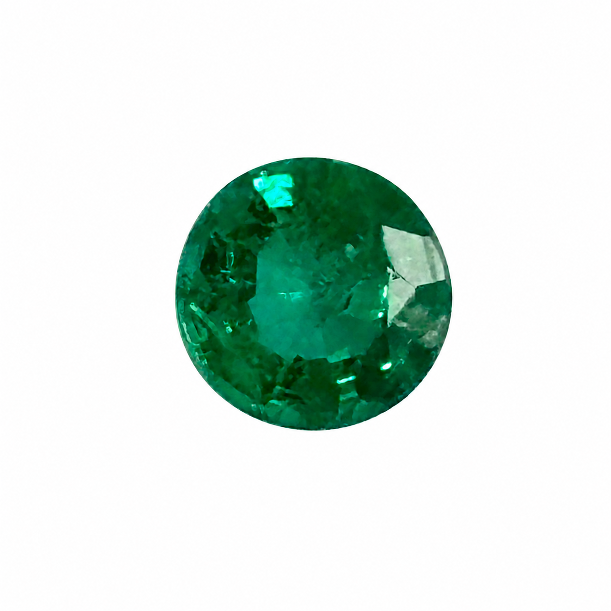 Natürlicher grüner Smaragd, rund Mixed Cut, 0,67 ct, zertifizierter Edelstein für hochwertigen Schmuck, Detailaufnahme.