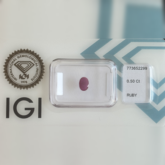 Natürlicher Rubin – 0,50 ct | Oval Mixed Cut | Tief Purpur Rosa-Rot