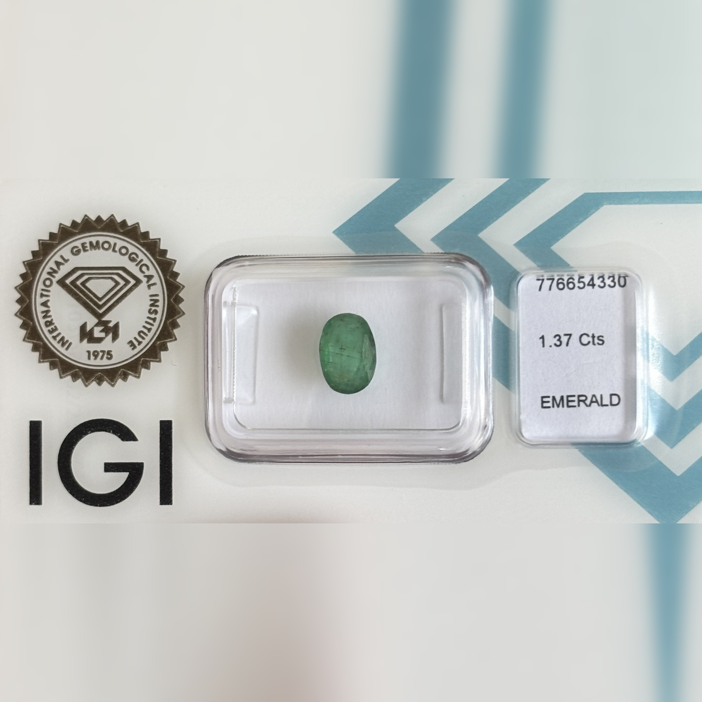 Natürlicher Smaragd – 1,37 ct | Oval Mixed Cut | Tiefgrün