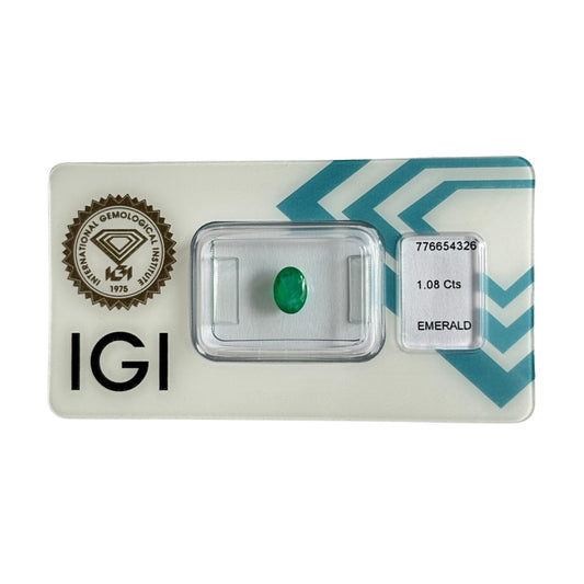 Natürlicher grüner Smaragd, Oval Cabochon, 1,08 ct, zertifizierter Edelstein für hochwertigen Schmuck.