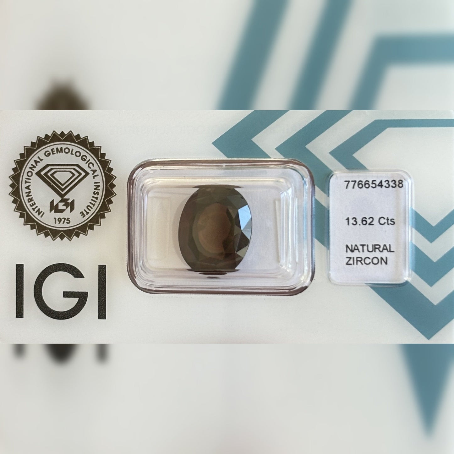 Natürlicher Zirkon – 13,62 ct | Oval Mixed Cut | Tief Rötlich-Braun