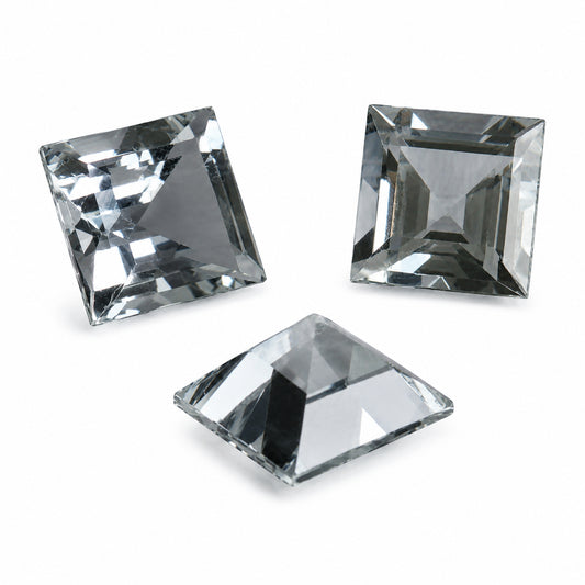 Natürlicher Aquamarin - 0,56 ct | Princess Cut | Hellblau