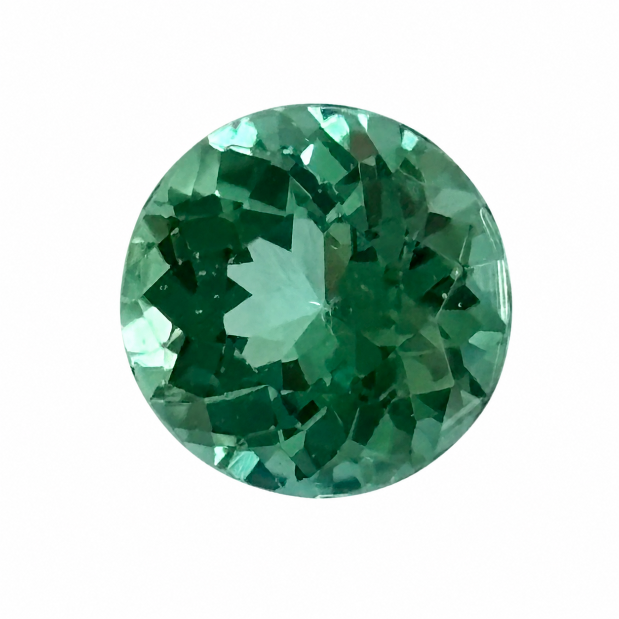 Detailaufnahme eines natürlichen tief blaugrünen Verdelith, rund Mixed Cut, 3,44 ct, zertifizierter Edelstein für hochwertigen Schmuck.